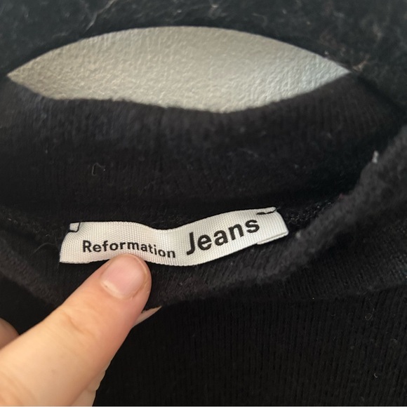 Reformation sweater - Picture 4 of 6